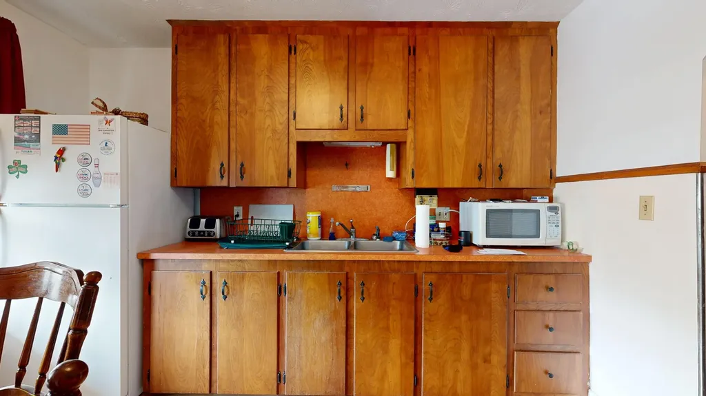 496 Sabattus Street Lewiston ME 04240