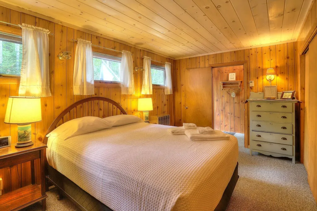 577 Shelton Trail Rangeley Plt ME 04970