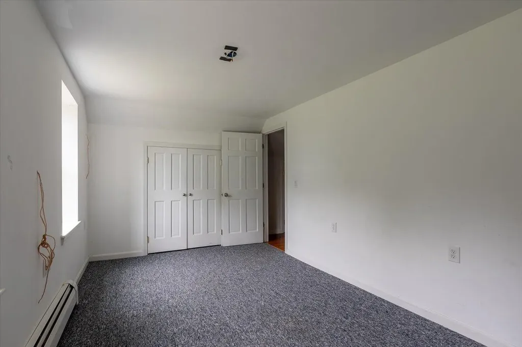 317 Augusta Road Washington ME 04574