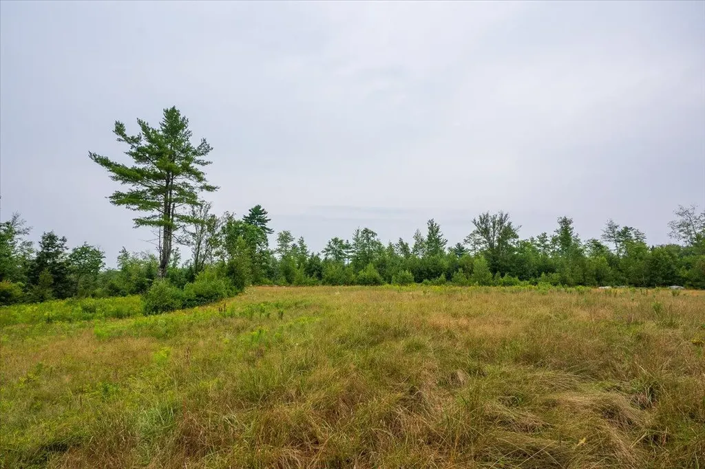 317 Augusta Road Washington ME 04574