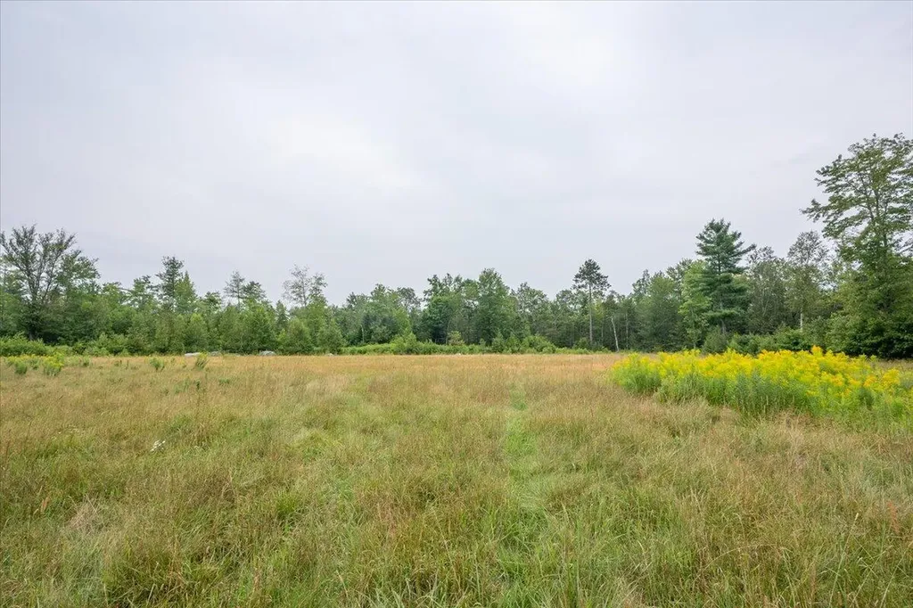 317 Augusta Road Washington ME 04574