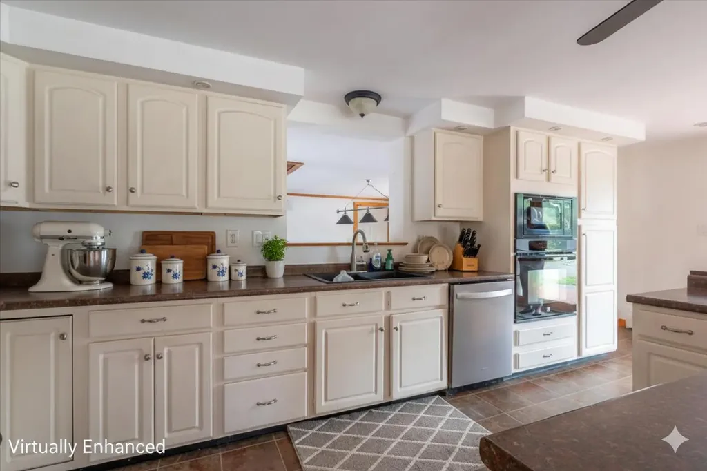 317 Augusta Road Washington ME 04574
