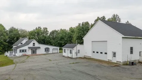 317 Augusta Road Washington ME 04574
