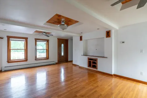 317 Augusta Road Washington ME 04574