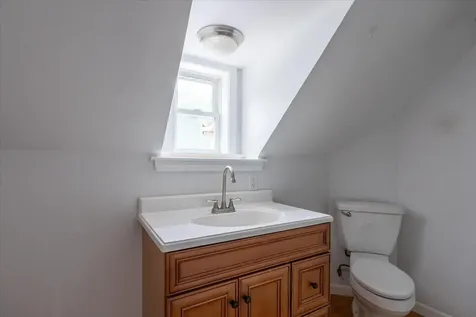 317 Augusta Road Washington ME 04574