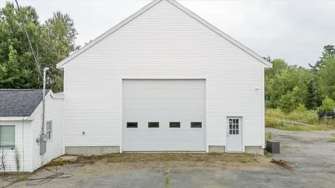 317 Augusta Road Washington ME 04574