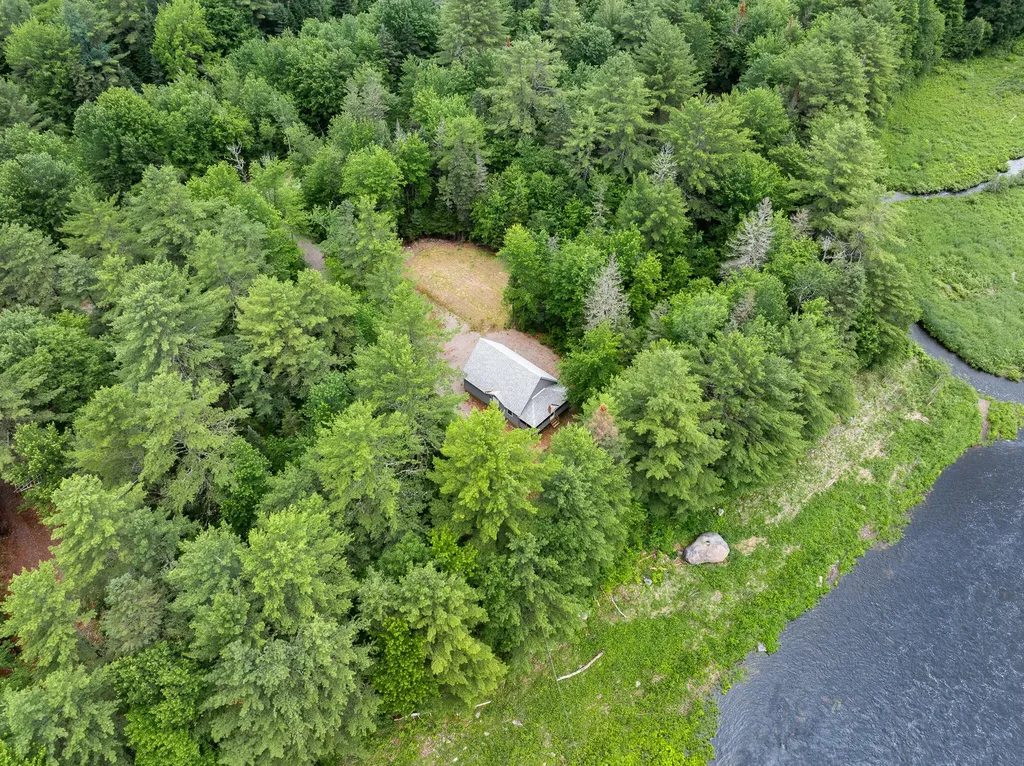 5 Pine Street Lane Maxfield ME 04453