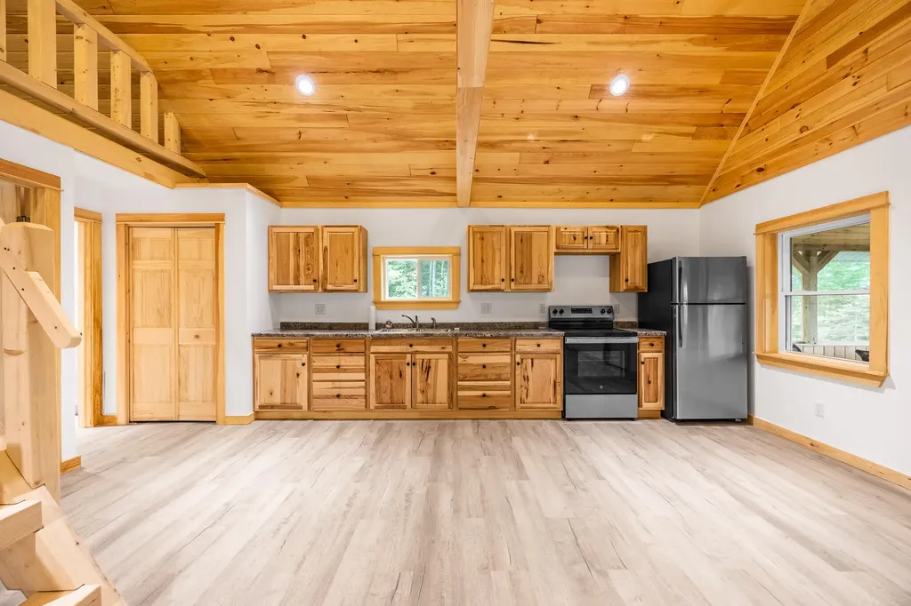 5 Pine Street Lane Maxfield ME 04453