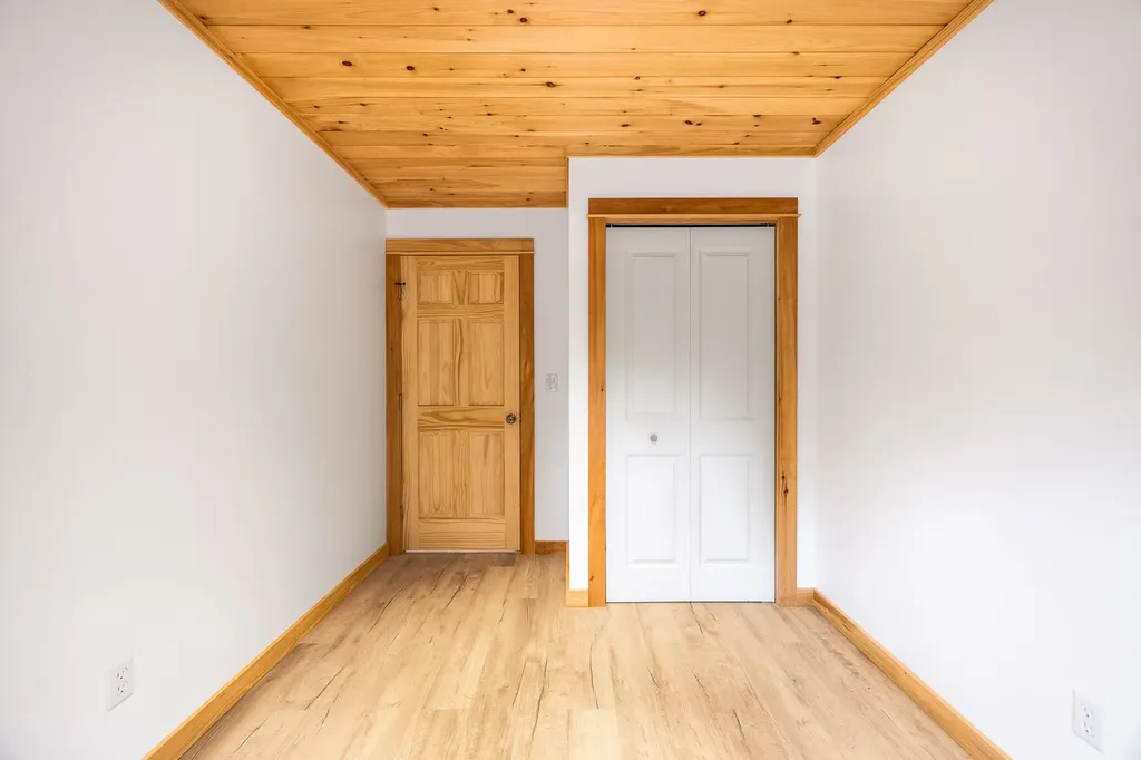 5 Pine Street Lane Maxfield ME 04453