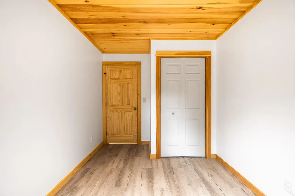 5 Pine Street Lane Maxfield ME 04453