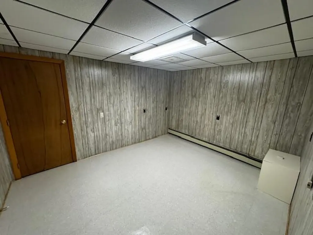 14 Island Avenue Skowhegan ME 04976