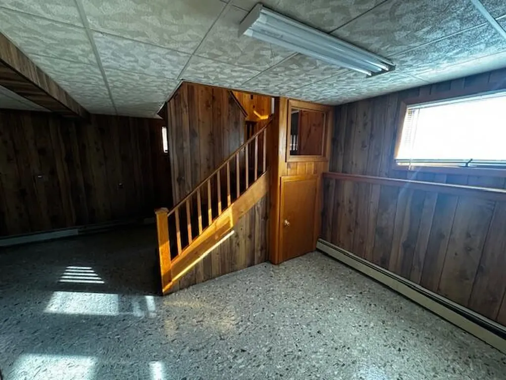 14 Island Avenue Skowhegan ME 04976