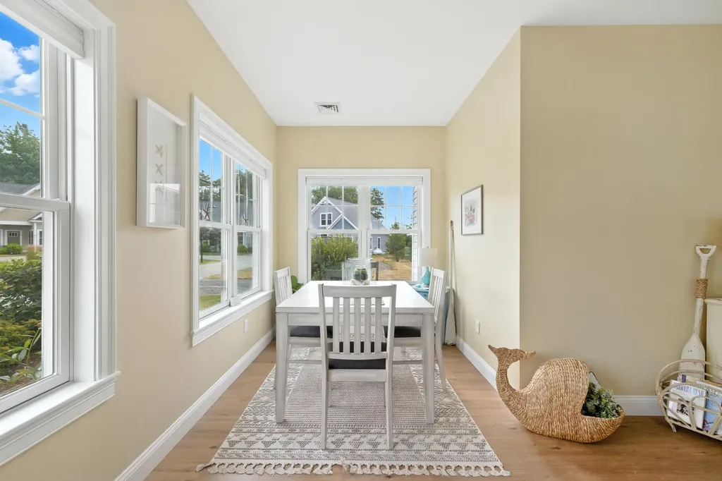 12 Sunrise Lane Arundel ME 04046
