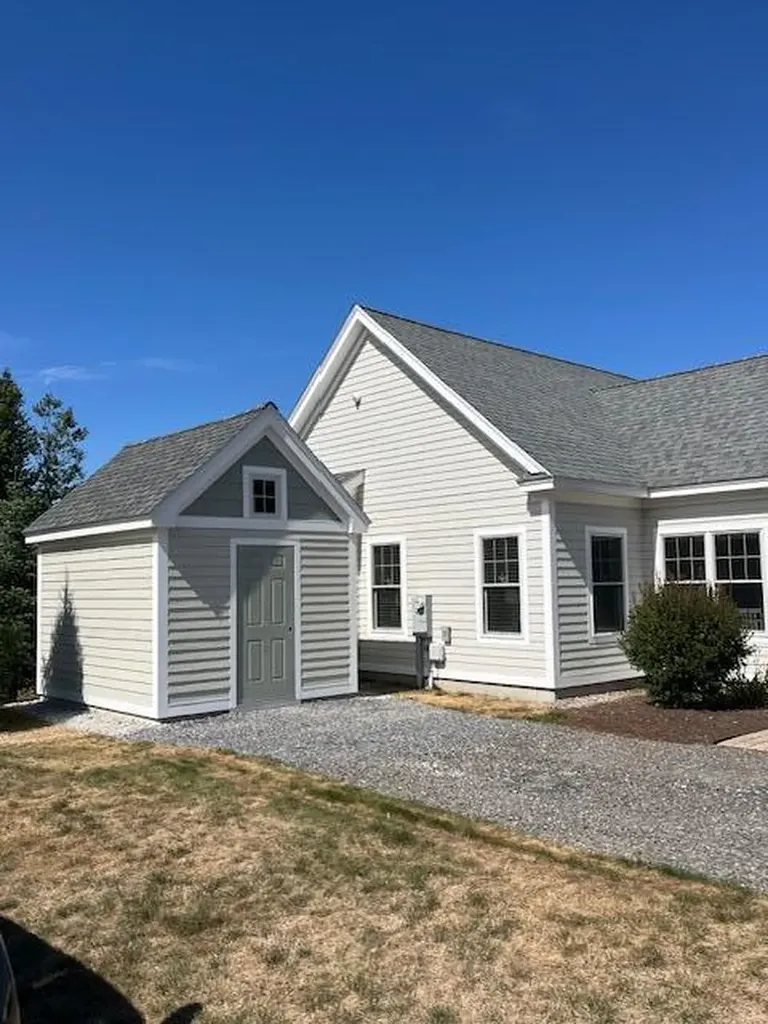 12 Sunrise Lane Arundel ME 04046