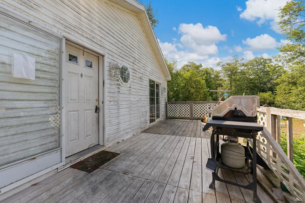 12 Micmac Drive Wiscasset ME 04578