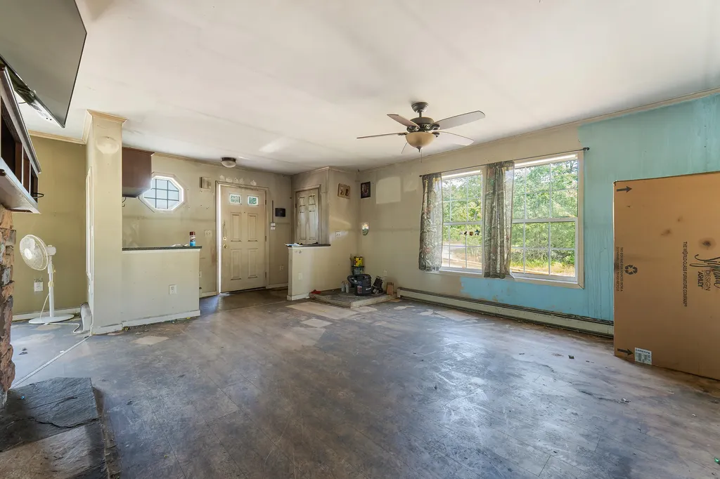 12 Micmac Drive Wiscasset ME 04578