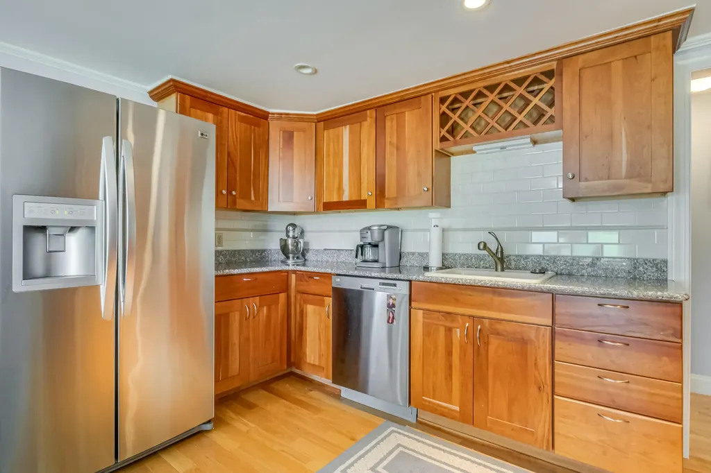 47 Maine Street Kennebunkport ME 04046