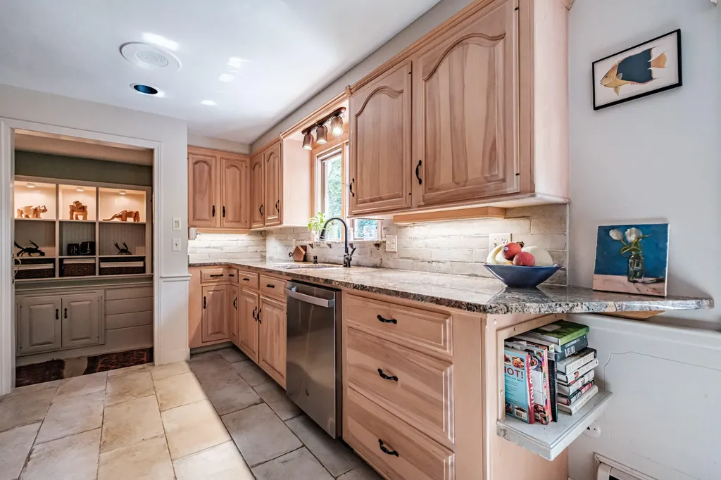 13 Glenhaven Circle W Saco ME 04072
