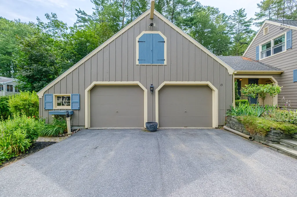 13 Glenhaven Circle W Saco ME 04072