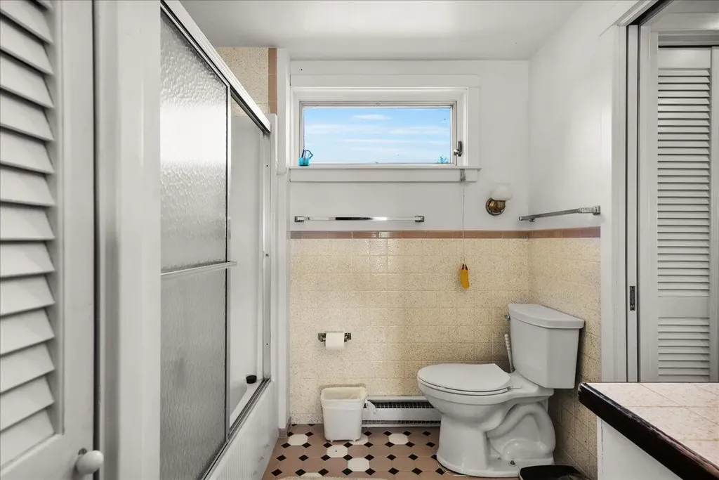 127 Johnson Point Road Penobscot ME 04476