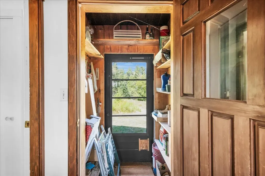 127 Johnson Point Road Penobscot ME 04476