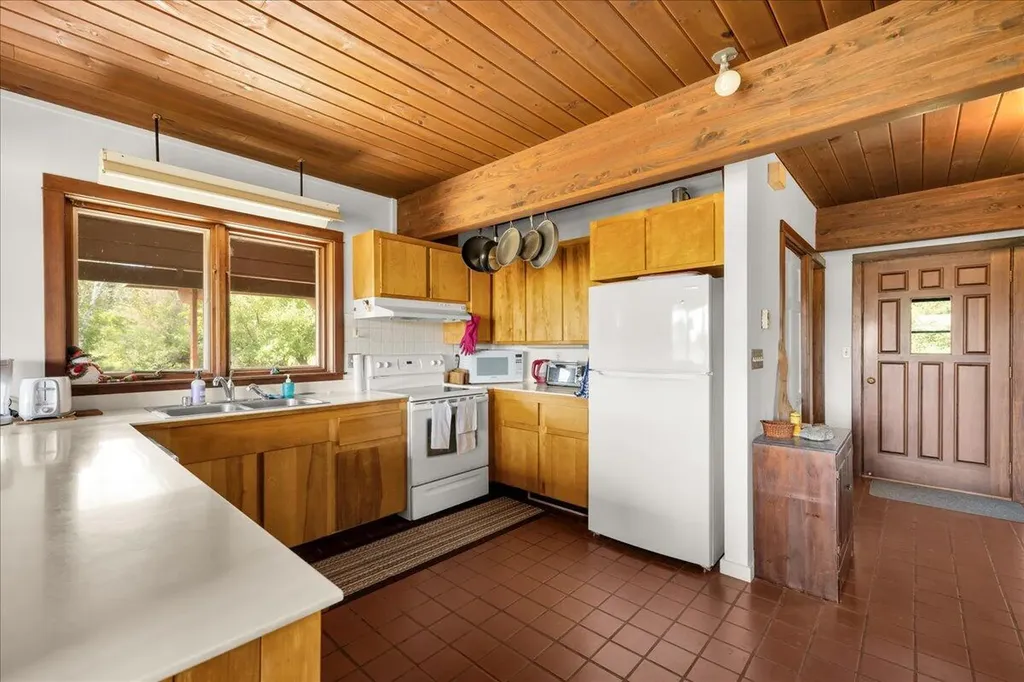 127 Johnson Point Road Penobscot ME 04476