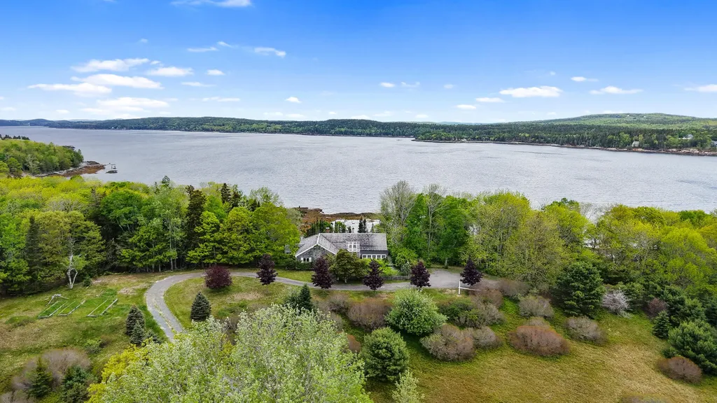 36 Wiegand Place Deer Isle ME 04650