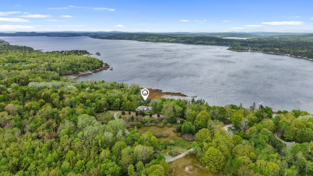 36 Wiegand Place Deer Isle ME 04650