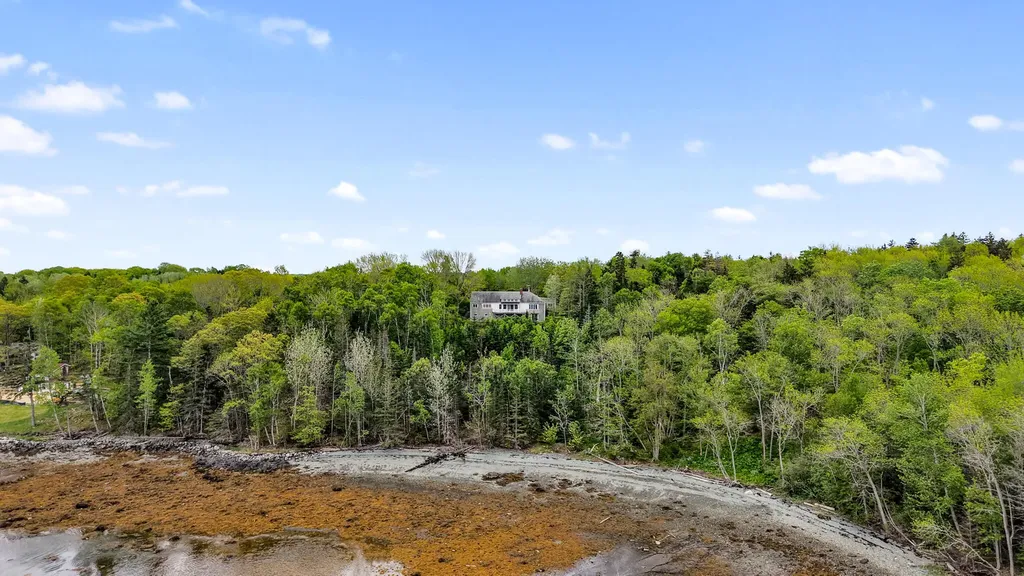 36 Wiegand Place Deer Isle ME 04650
