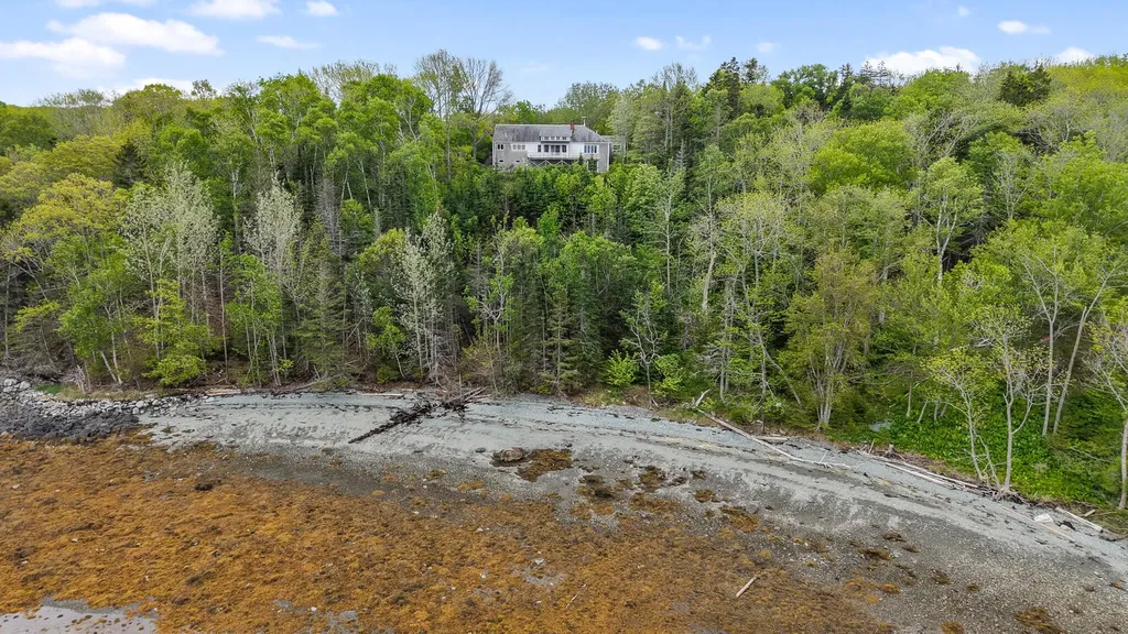 36 Wiegand Place Deer Isle ME 04650