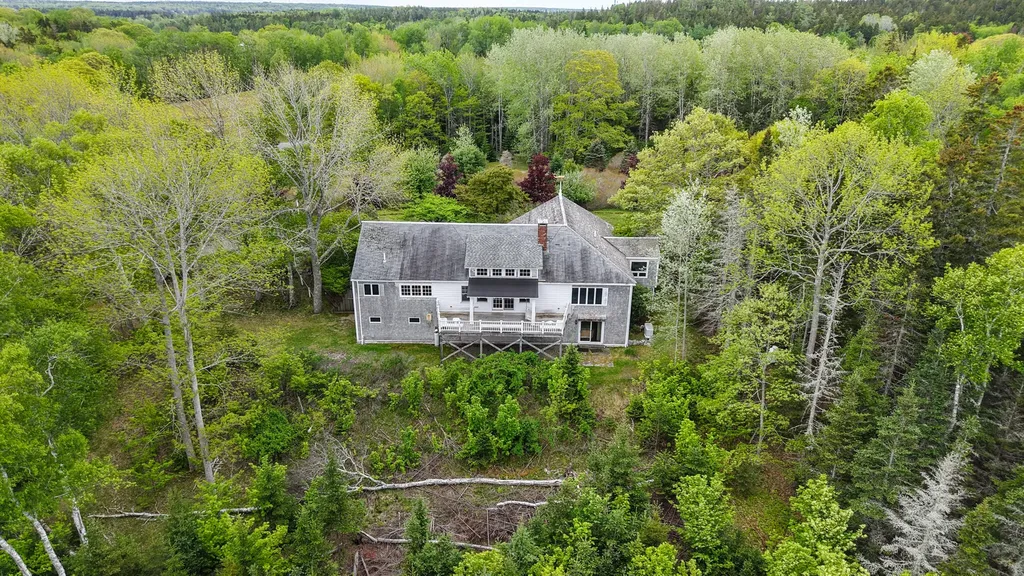 36 Wiegand Place Deer Isle ME 04650