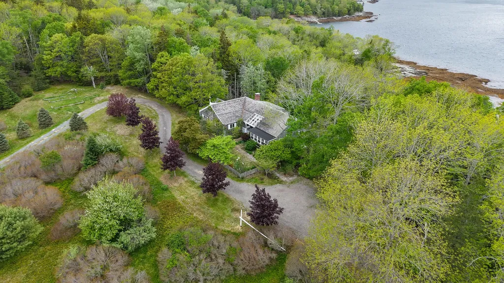 36 Wiegand Place Deer Isle ME 04650