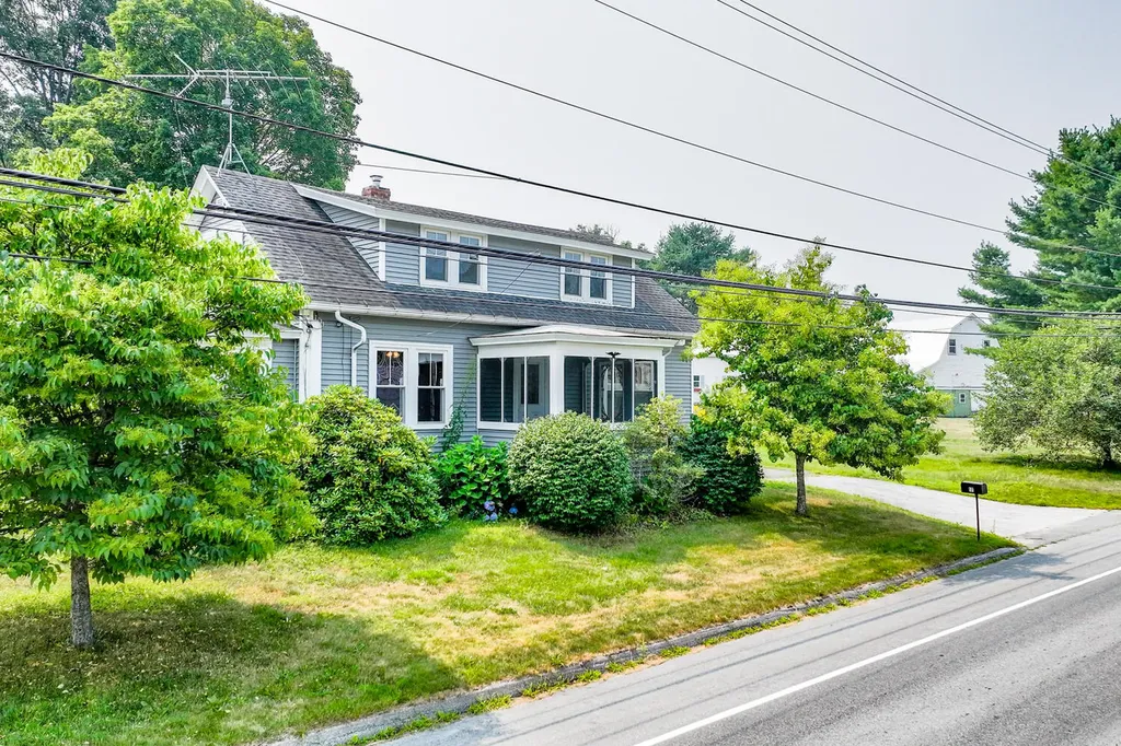 17 Main Street Albion ME 04910