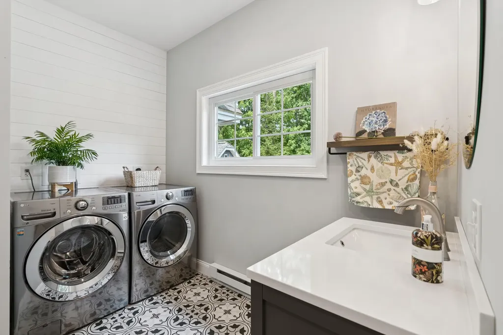 28 River Locks Road Kennebunk ME 04043