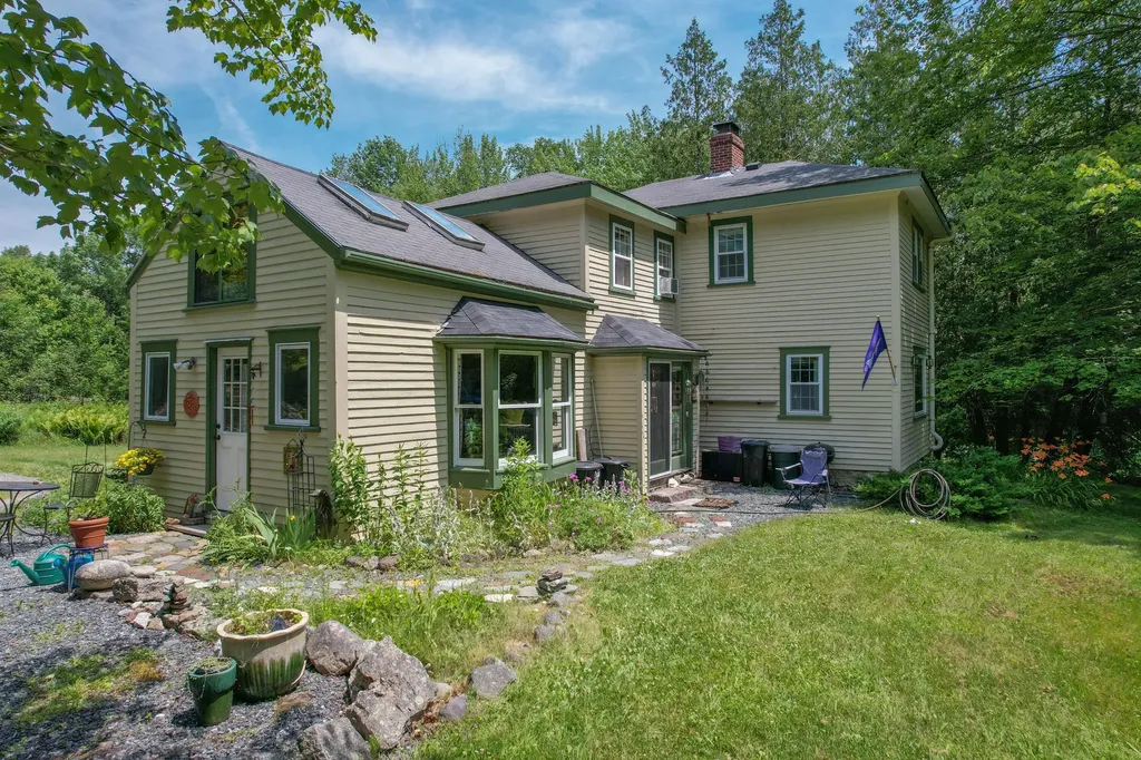 133 N Sedgwick Road Sedgwick ME 04676