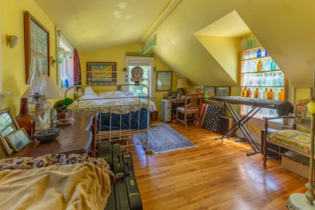 133 N Sedgwick Road Sedgwick ME 04676