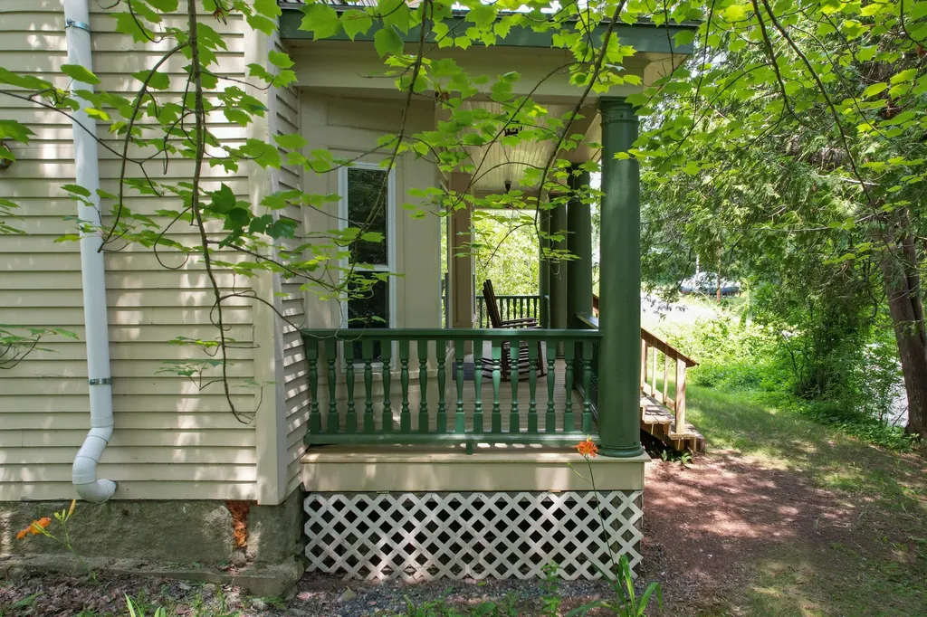 133 N Sedgwick Road Sedgwick ME 04676