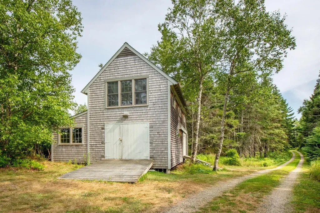 14 Kingsbury Point Vinalhaven ME 04863