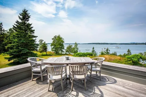 14 Kingsbury Point Vinalhaven ME 04863