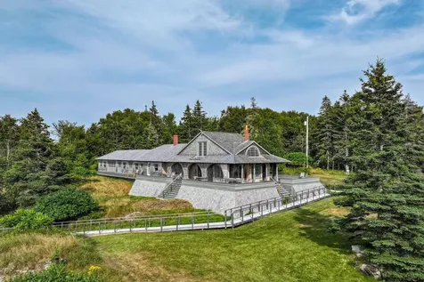 14 Kingsbury Point Vinalhaven ME 04863