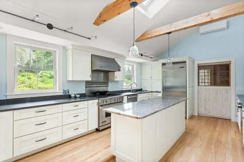 14 Kingsbury Point Vinalhaven ME 04863