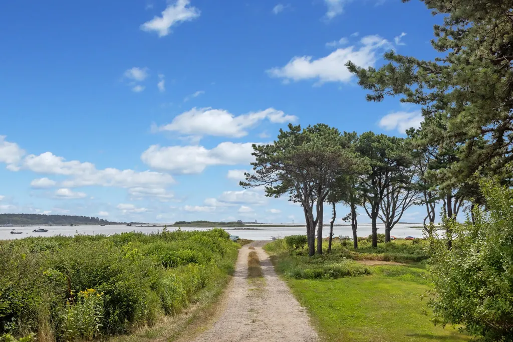 11 Harbor Drive Kennebunkport ME 04046