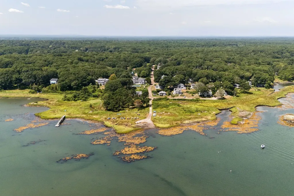 11 Harbor Drive Kennebunkport ME 04046