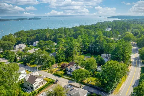 309 Foreside Road Falmouth ME 04105