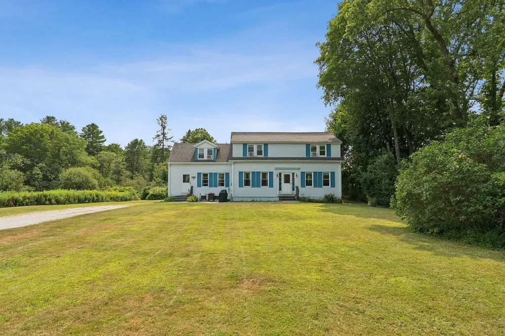 8 Iris Lane Freeport ME 04032