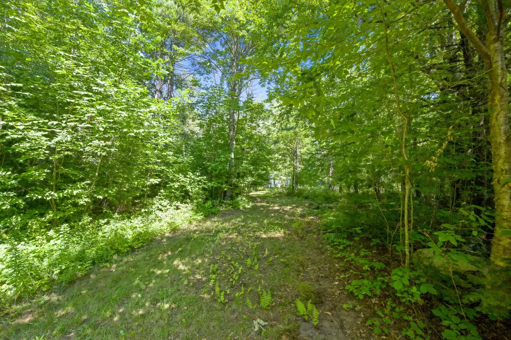 1149 Avenue Road Exeter ME 04435
