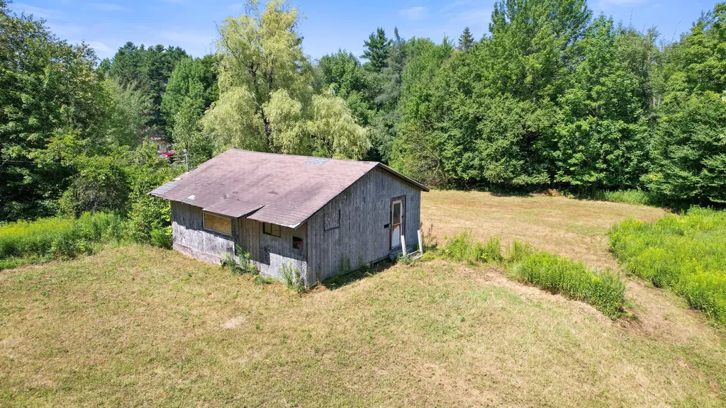 1149 Avenue Road Exeter ME 04435