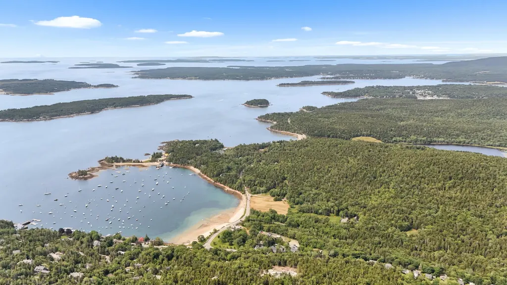 38 Main St - Seal Harbor Street Mount Desert ME 04675