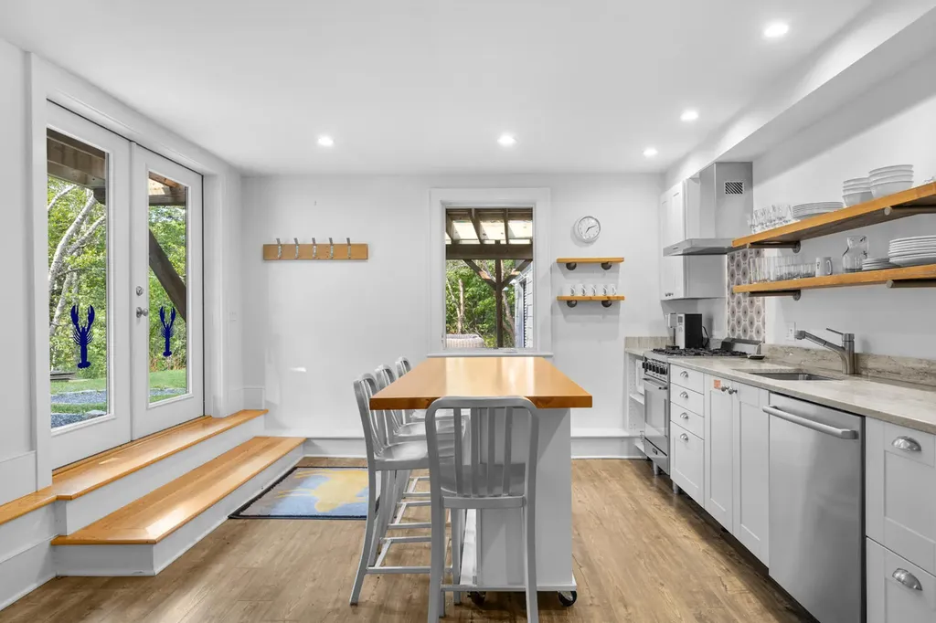 38 Main St - Seal Harbor Street Mount Desert ME 04675