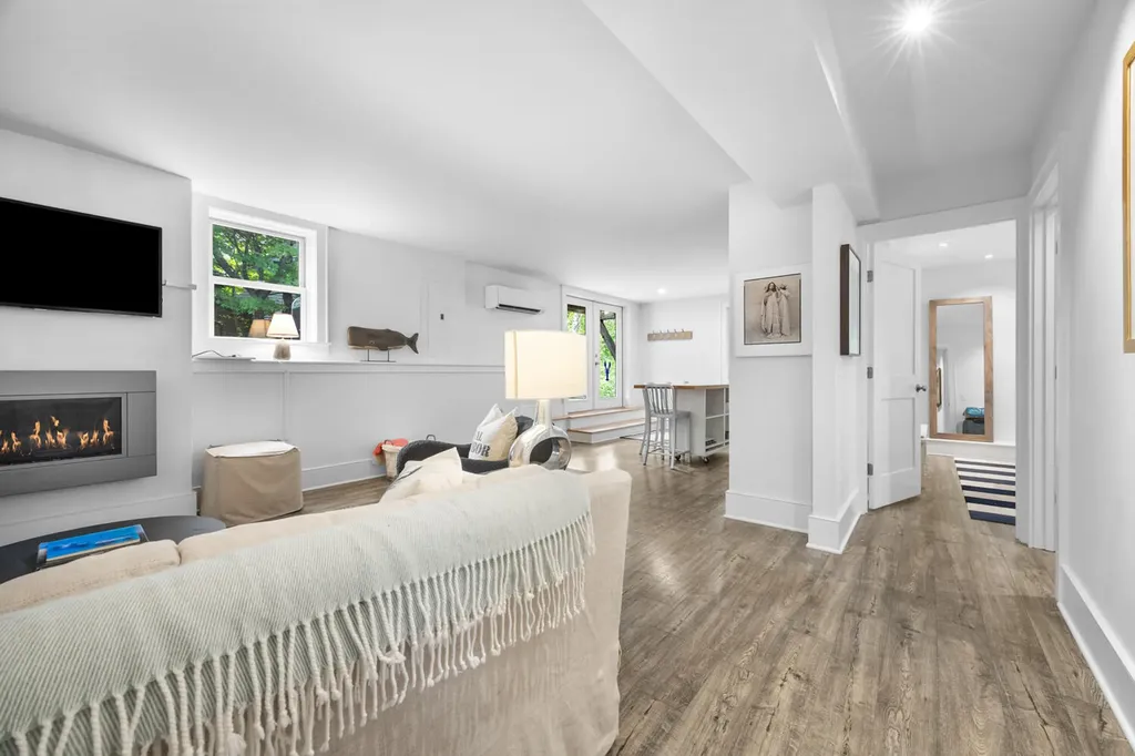 38 Main St - Seal Harbor Street Mount Desert ME 04675